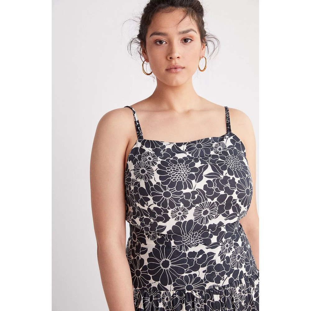 Anthropologie Top Corto Black White Floral DaisieSmocked Crop Top Camisole Small
